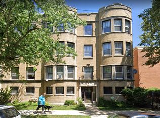1642 West Estes, Chicago, IL 60626