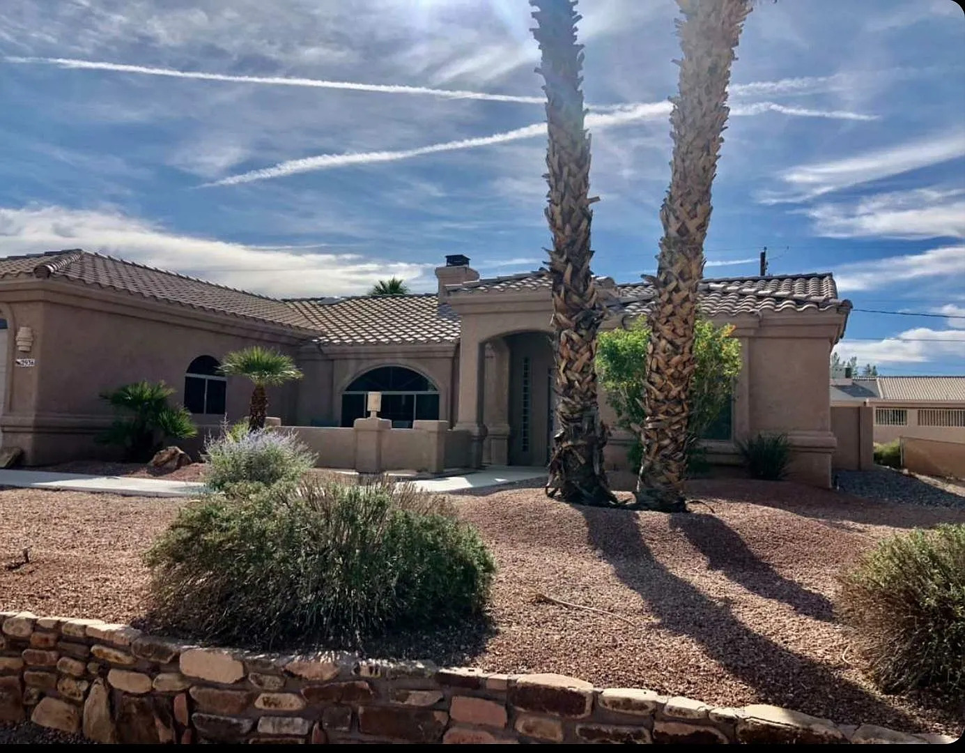 Winter Furnished- Pool Home — Photo 2