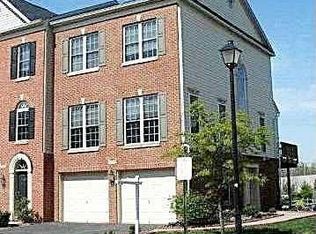 13510 Lavender Mist Ln, Centreville, VA 20120