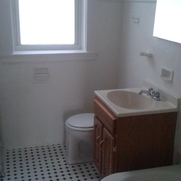 1st image of 2415 Sunnyside Ave