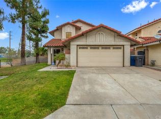 2886 Park Vista Dr, Rialto, CA 92376