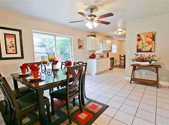 3rd image of 2134 Yorkshire Dr