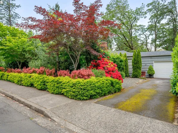 97 W 36th Ave, Eugene, OR 97405