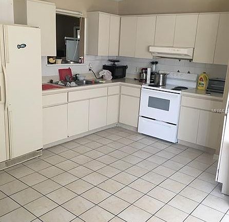 4th image of 325 Pearlwood St