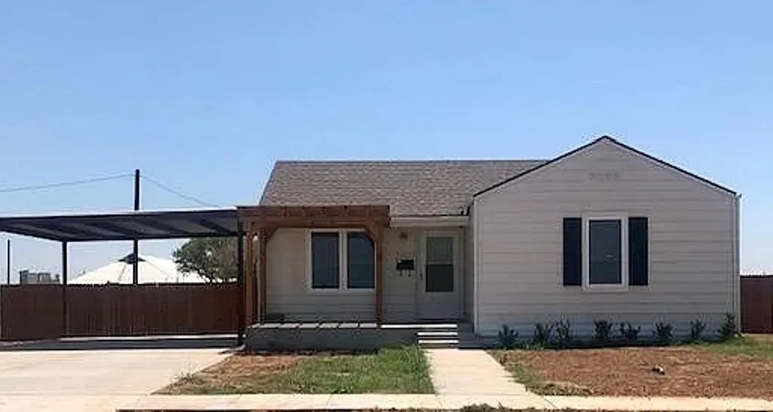 Cute 2 bedroom 1 bathroom house! — Photo 2