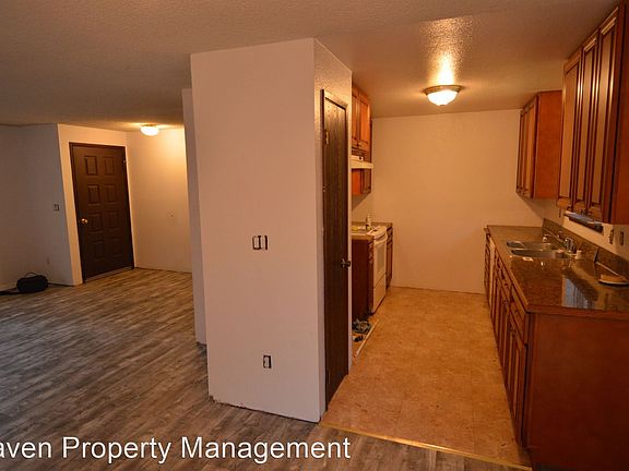 3rd image of 6532 193rd Ave E