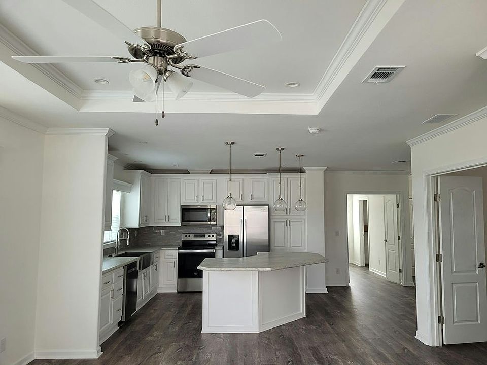 1st image of 2875 Canyon Dr