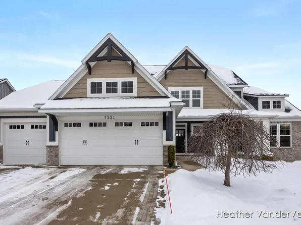 7221 Rosie Shores Dr SW, Byron Center, MI 49315