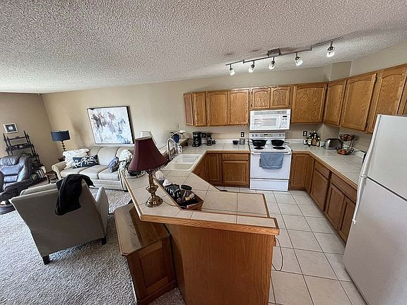 2nd image of 2465 E 117th St