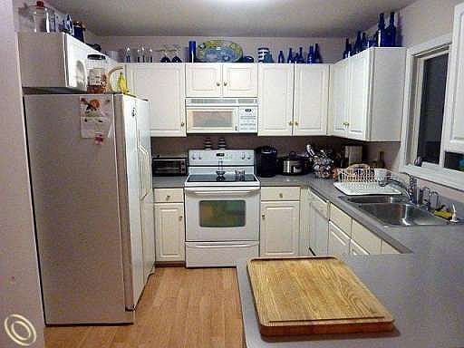 4th image of 4335 Forbush Ave
