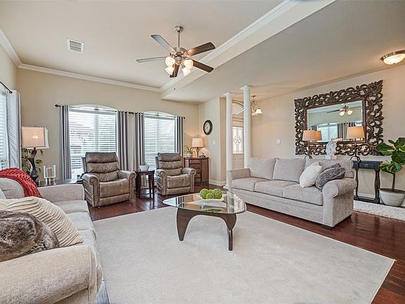 4th image of 2069 Pontchartrain Dr