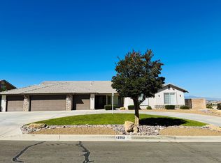 12552 Overlook Rd, Apple Valley, CA 92308