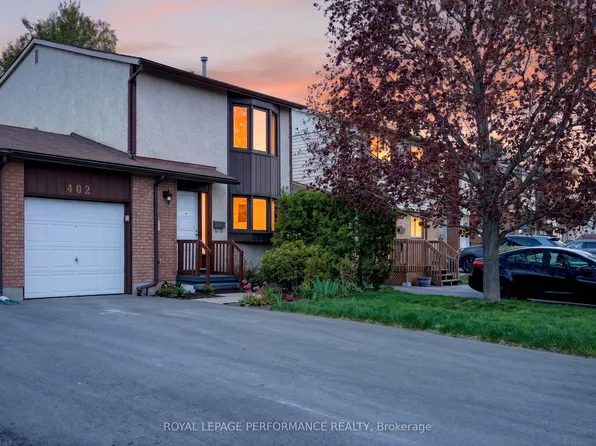 402 Duval Ln, Ottawa, ON K1E 2K2