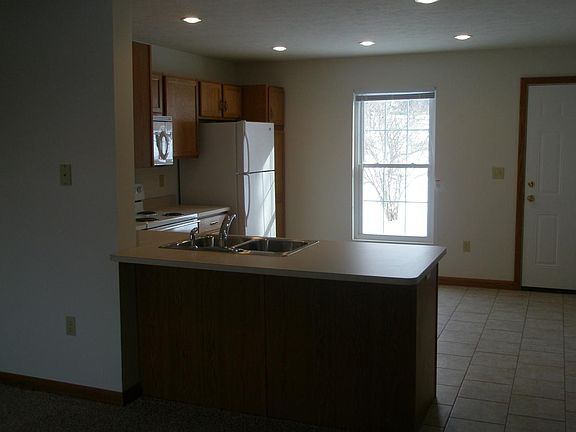 5th image of 9007 Main St APT 2