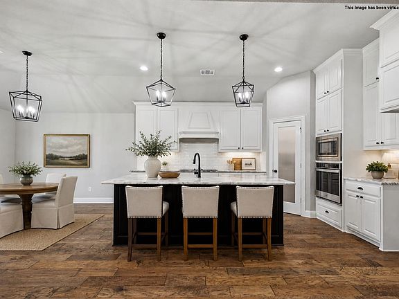 3rd image of 541 Harvest Grove Dr