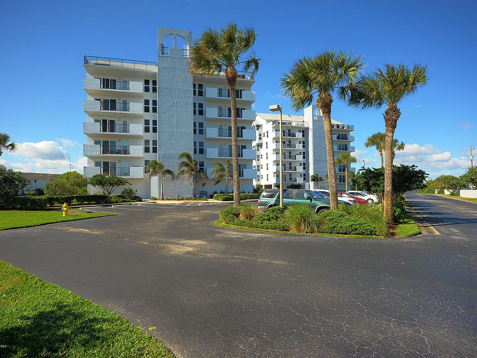 1st image of 215 Ballyshannon St #302