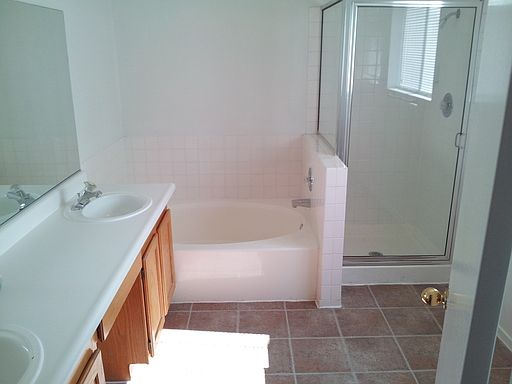 5th image of 4033 Browndeer Cir