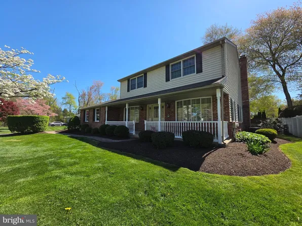 325 Charles St, Southampton, PA 18966