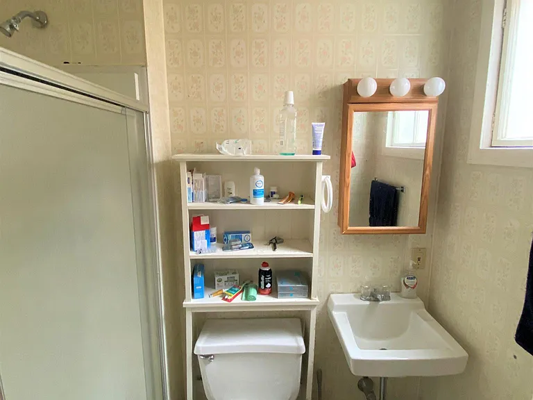 250 Beacon St #1 — Photo 11
