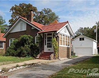 5th image of 330 N Hills Dr