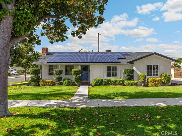 229 W Hacienda Dr, Corona, CA 92882