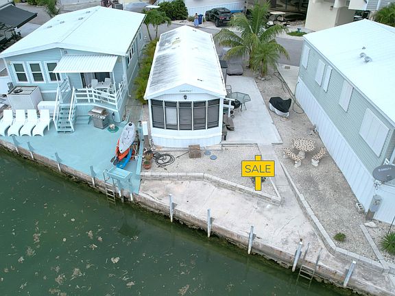 2nd image of 701 Spanish Main Dr #256
