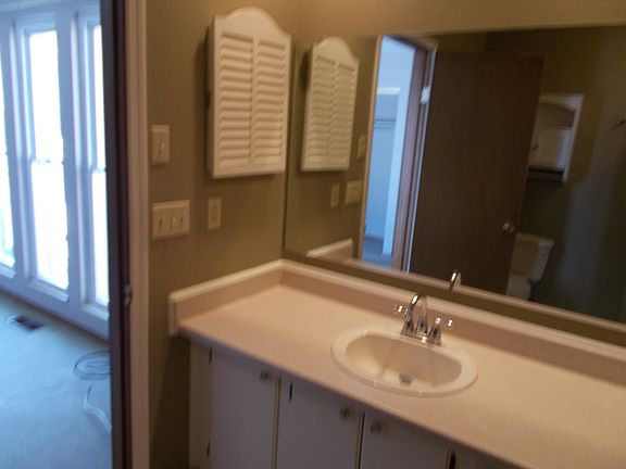 5th image of 507 N Parkway Dr