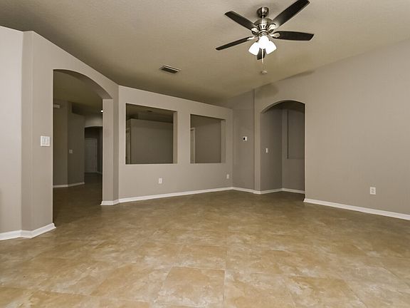 4th image of 1528 Emerald Hill Way