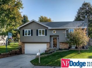 1923 N 151st Plz, Omaha, NE 68154