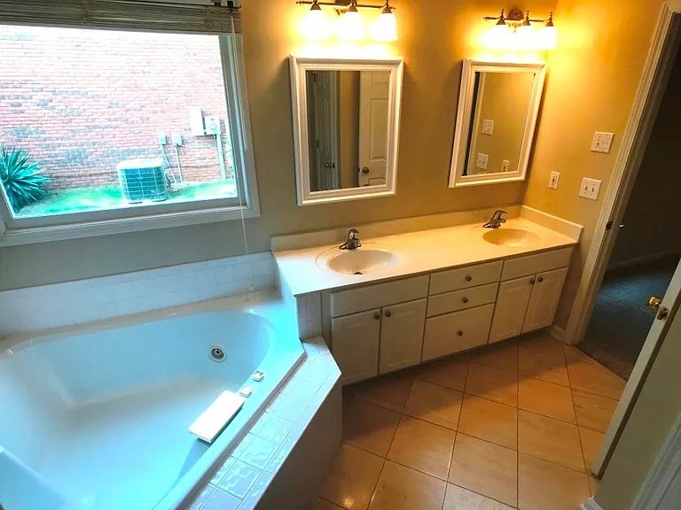 377 Fairbrook Cir NE — Photo 25