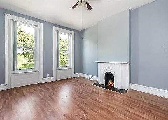 2nd image of 2634 Geyer Ave #A