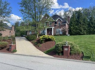 3040 Thomas Jefferson Dr, Clairton, PA 15025