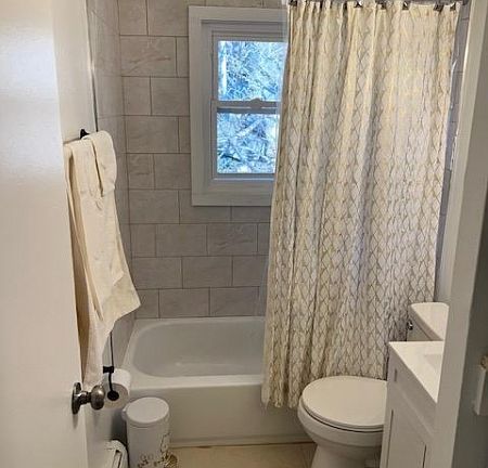 5th image of 29D Paterson Ave #39B