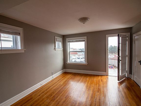 4th image of 1553 Tamm Ave #A