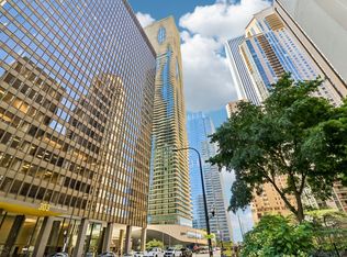225 N Columbus Dr Unit 6103, Chicago, IL 60601