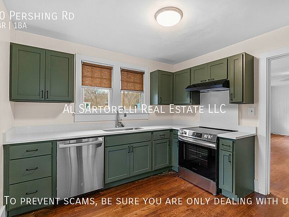 2nd image of 90 Pershing Rd
