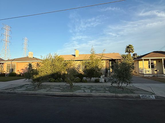 2nd image of 24720 Seagrove Ave