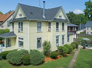 617 W State St, Sycamore, IL 60178