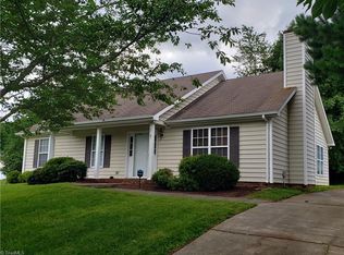3501 Amos Dr, Greensboro, NC 27405