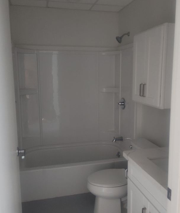 2nd image of 1226 Kinau St #304