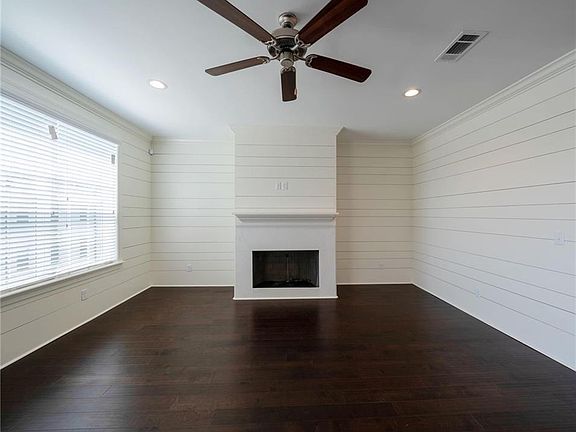 5th image of 111 Gascoigne Ave Unit 302