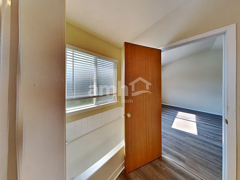 19610 15th Avenue Ct E — Photo 13