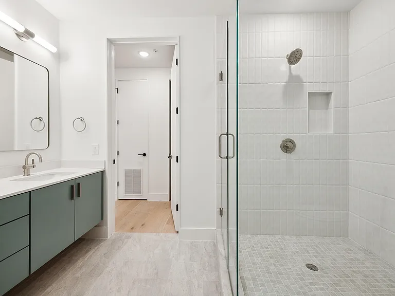 29 Enterprise St #106 — Photo 11
