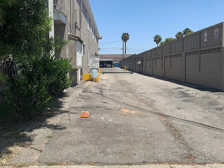 12211 Trask Ave — Photo 8