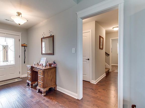 2nd image of 1724 Spring Haven Dr