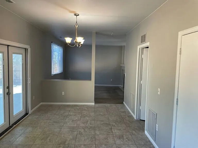 5189 Mountain Air Cir — Photo 3