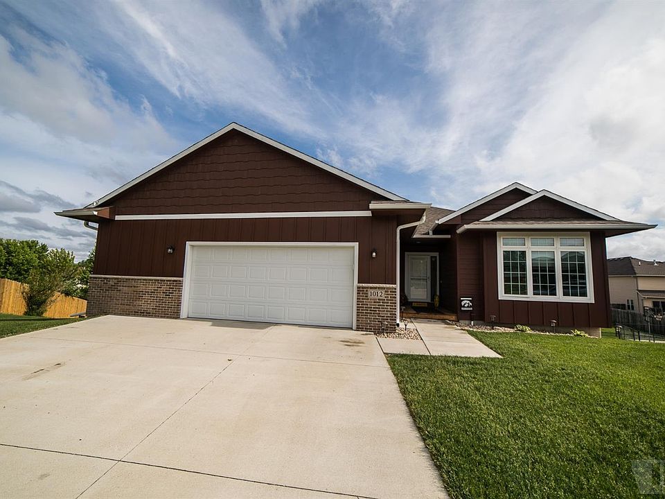 1st image of 1012 Pinebrook Ct