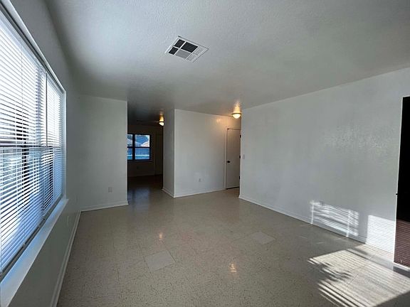 4th image of 529 NW 114th St