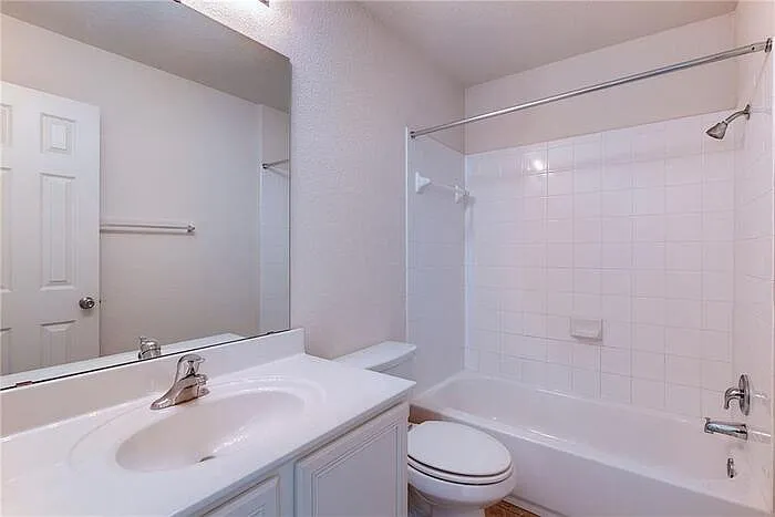 18418 Mammoth Cave Blvd — Photo 15