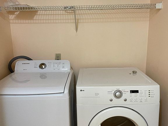 5th image of 3825 Meadow Green Ct